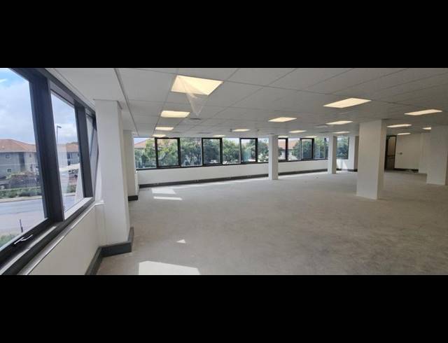 BUSINESS PROPERTY TO RENT IN VORNA VALLEY